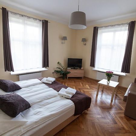 Place 4 You Apartments Cracovie Chambre photo