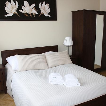 Place 4 You Apartments Cracovie Extérieur photo