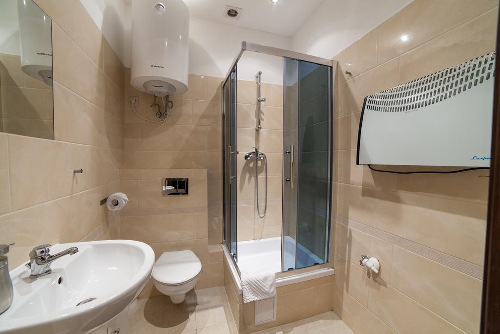 Place 4 You Apartments Cracovie Chambre photo
