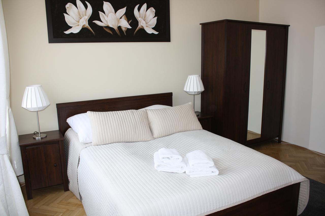 Place 4 You Apartments Cracovie Extérieur photo